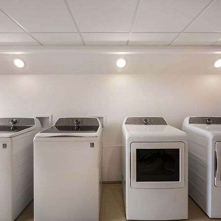 Revel Hotel Minot - Surestay Collection By Best Western Eksteriør billede
