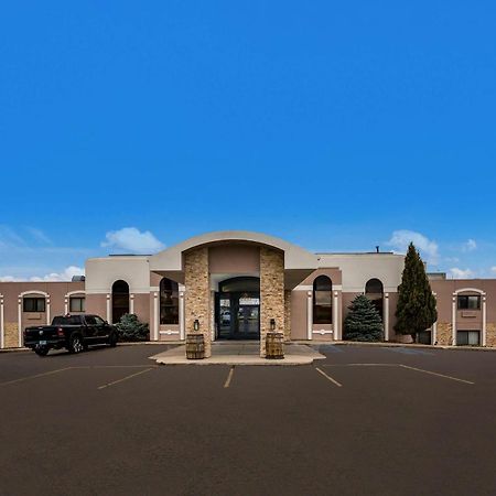 Revel Hotel Minot - Surestay Collection By Best Western Eksteriør billede